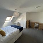 Rent 5 bedroom flat in Edinburgh