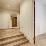 Rent 3 bedroom apartment in London