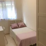 Rent 3 bedroom apartment in Seville