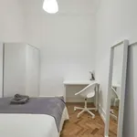 Rent a room in lisbon