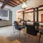 Rent 1 bedroom apartment of 70 m² in Florence