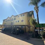 Rent 2 bedroom apartment in Randburg