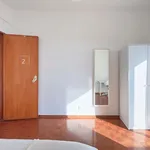 Rent a room in Almada