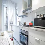 Rent a room of 87 m² in Milan