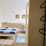 Rent 1 bedroom apartment of 38 m² in Prague