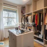 Rent 6 bedroom apartment of 364 m² in Milan