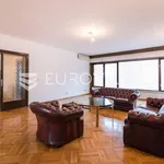 Rent 7 bedroom house of 450 m² in Zagreb