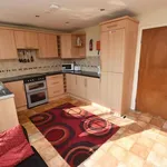 Rent 4 bedroom flat in West Midlands