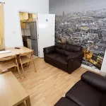 Rent 4 bedroom apartment in West Midlands