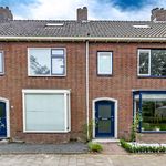 Rent 5 bedroom house of 116 m² in Oranjewijk