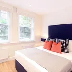 Rent 3 bedroom flat in Bury