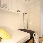 Rent a room of 120 m² in valencia