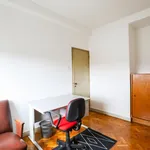 Rent 4 bedroom apartment in Lisbon