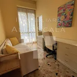 Rent 6 bedroom apartment of 250 m² in Milano