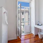 Rent a room in lisbon