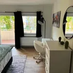 Rent a room of 100 m² in Frankfurt am Main