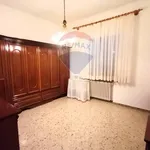 Affitto 6 camera appartamento di 185 m² in Empoli