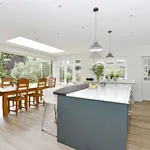 Rent 7 bedroom house in South East England