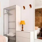 Rent 1 bedroom apartment of 75 m² in Sevilla