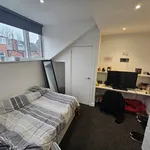 Rent 3 bedroom house in Leeds