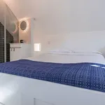 Rent 1 bedroom apartment of 30 m² in Lisbon