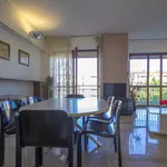 Rent 1 bedroom apartment in Milano