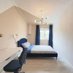 Rent a room in lisbon