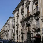 Affitto 2 camera appartamento di 80 m² in Catania