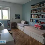 Rent 5 bedroom apartment of 150 m² in Rome