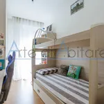 Rent 4 bedroom apartment of 91 m² in Padova