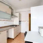 Rent a room of 100 m² in valencia