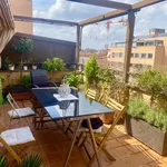 Rent a room of 120 m² in madrid