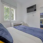 Rent a room of 120 m² in madrid