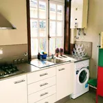 Rent a room of 150 m² in Braga