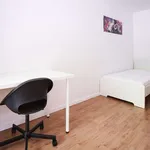 Rent a room of 62 m² in dusseldorf