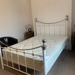 Rent 5 bedroom house in Swansea