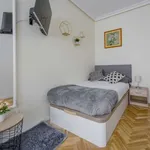 Rent a room of 150 m² in madrid