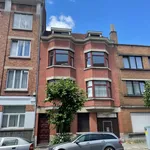 Huur 2 slaapkamer appartement in Schaerbeek - Schaarbeek