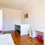 Rent a room in lisbon