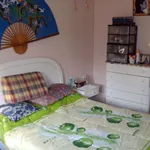 Rent a room in Valencia']