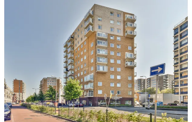 Huur 3 slaapkamer appartement van 76 m² in Laakhaven-West