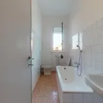 Rent 5 bedroom apartment in Milan