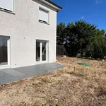 Rent 4 bedroom house of 72 m² in Vacquiers