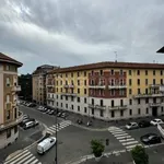 Rent 3 bedroom apartment of 100 m² in Milan