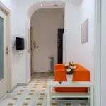 Rent 7 bedroom apartment in Rome