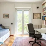 Rent 1 bedroom apartment of 110 m² in Milan