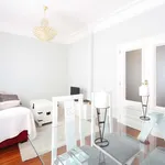 Alquilo 2 dormitorio apartamento de 71 m² en madrid