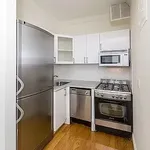 Rent 2 bedroom apartment in Manhattan