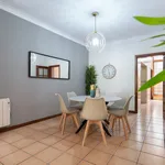 Rent 1 bedroom house of 150 m² in Porto