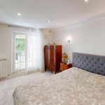 Rent 3 bedroom apartment of 123 m² in La